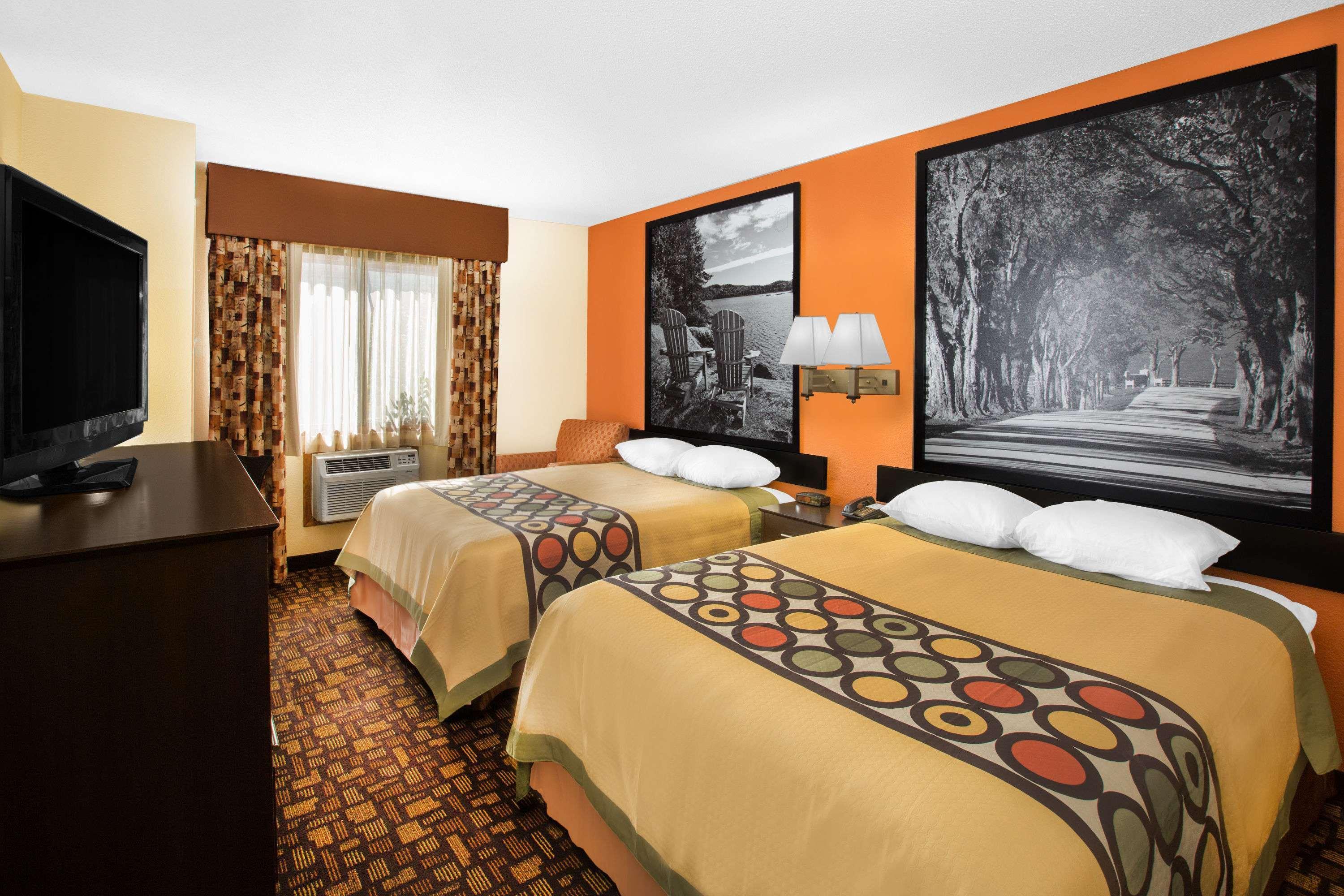 ซูเปอร์ 8 บาย วินด์แฮม คลีฟ/เวสต์ เดอมอยต์ Motel Clive ภายนอก รูปภาพ