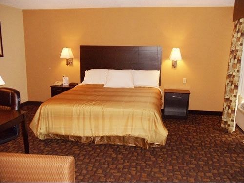 ซูเปอร์ 8 บาย วินด์แฮม คลีฟ/เวสต์ เดอมอยต์ Motel Clive ภายนอก รูปภาพ