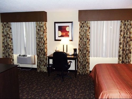 ซูเปอร์ 8 บาย วินด์แฮม คลีฟ/เวสต์ เดอมอยต์ Motel Clive ภายนอก รูปภาพ